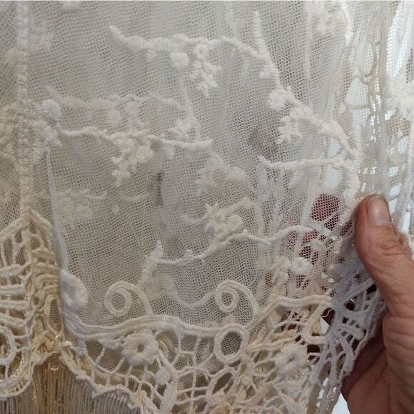 Iris Los Angeles crochet top - Picture 7 of 8